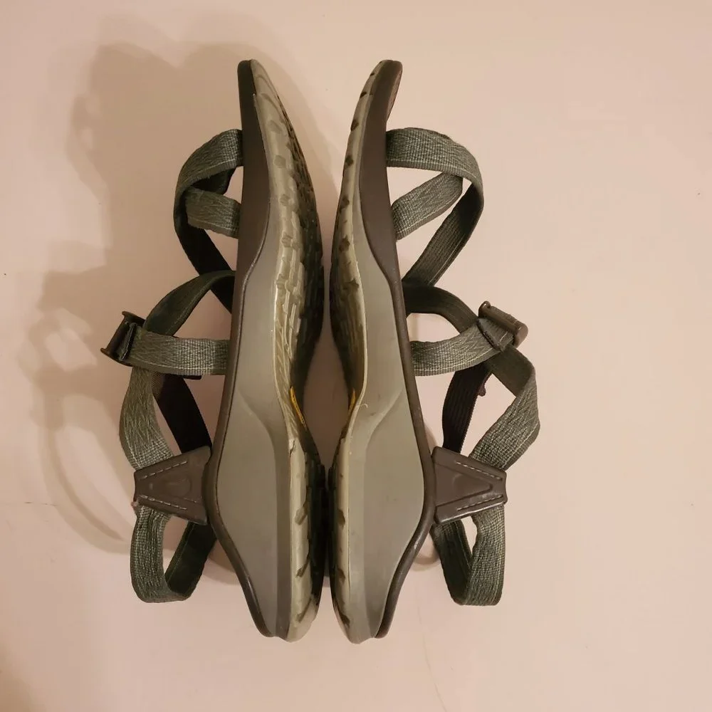 Chaco Sandals Flip Flops 12 Comfort Walking Hiking Green UPDRAFT 2 BULLOO Sweate